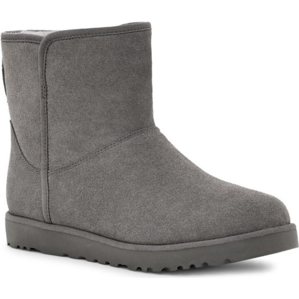 Brand New Ugg CORY boots. Grey 9.5